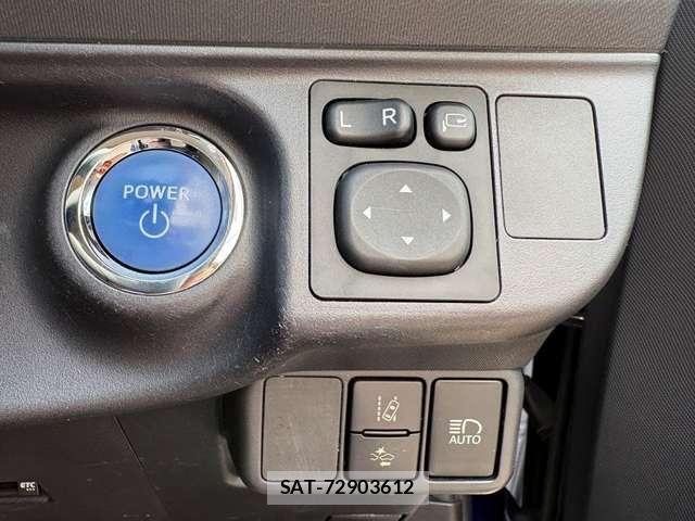 Toyota AQUA 2018-01 8334804-11