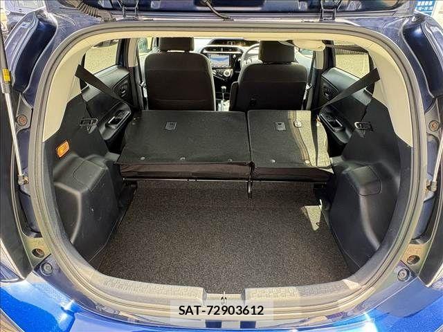 Toyota AQUA 2018-01 8334804-8