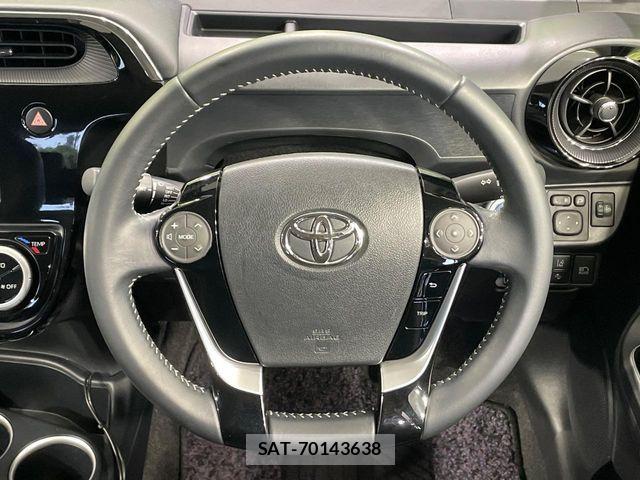 Toyota AQUA 2017-10 8334797-10