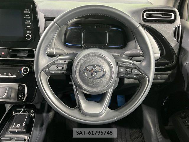 Toyota AQUA 2024-06 8334774-11