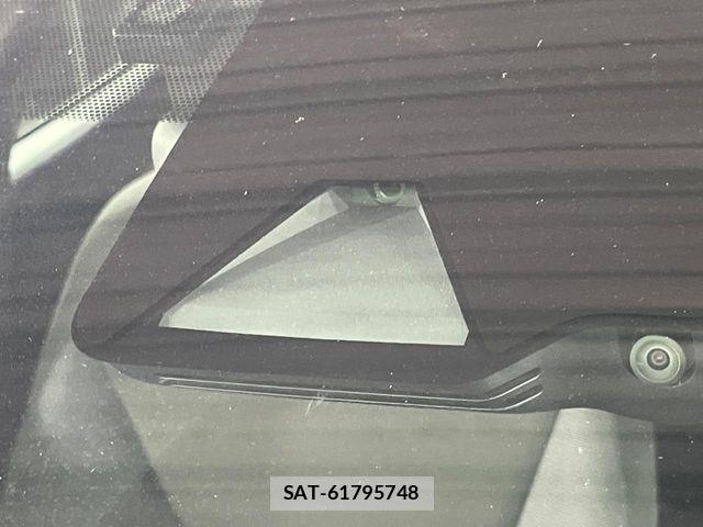 Toyota AQUA 2024-06 8334774-5