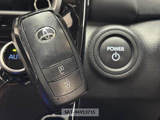 Toyota AQUA 2024-06 8334787-11