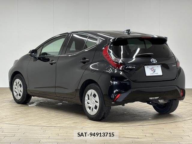 Toyota AQUA 2024-06 8334787-16