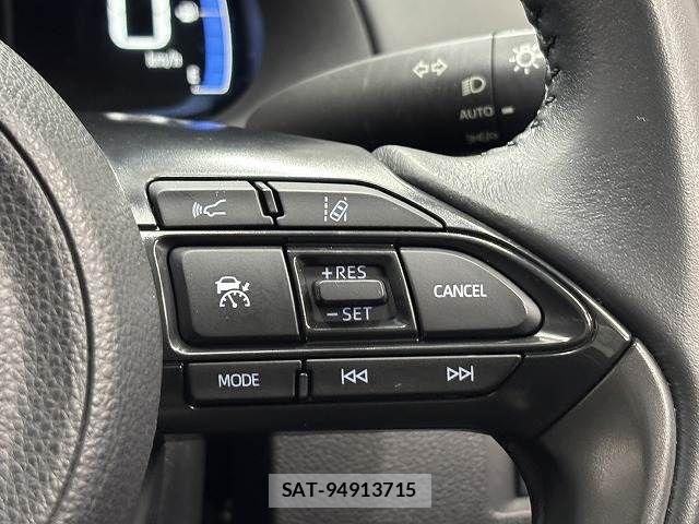 Toyota AQUA 2024-06 8334787-6