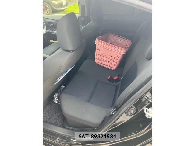 Toyota AQUA 2015-04 8334844-14
