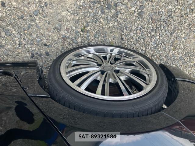 Toyota AQUA 2015-04 8334844-3