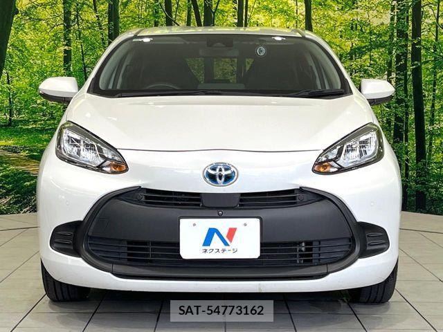 Toyota AQUA 2023-07 8334778-13