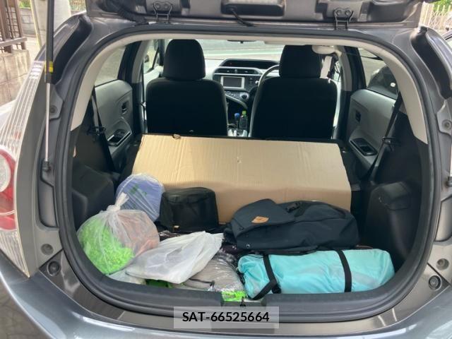 Toyota AQUA 2012-09 8334842-13