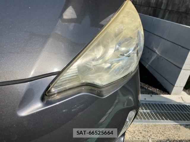 Toyota AQUA 2012-09 8334842-2