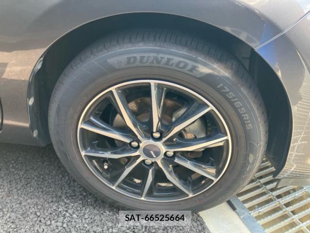Toyota AQUA 2012-09 8334842-5