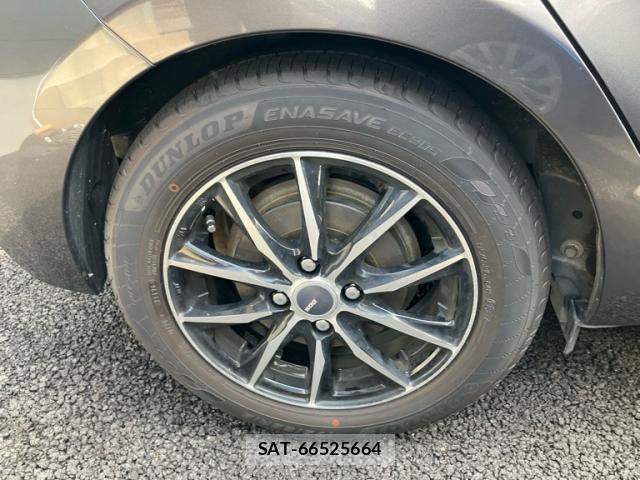 Toyota AQUA 2012-09 8334842-6