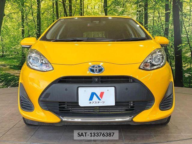Toyota AQUA 2019-10 8334800-13