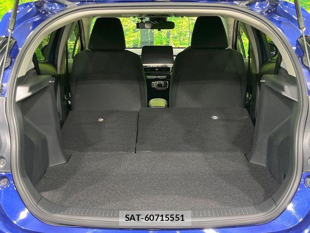 Toyota AQUA 2021-08 8334775-9