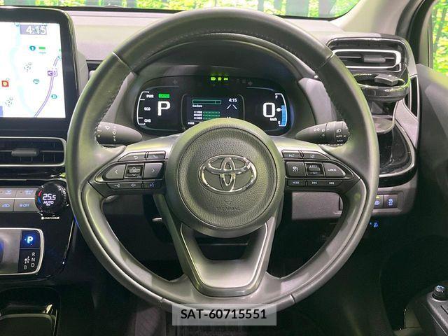 Toyota AQUA 2021-08 8334775-10