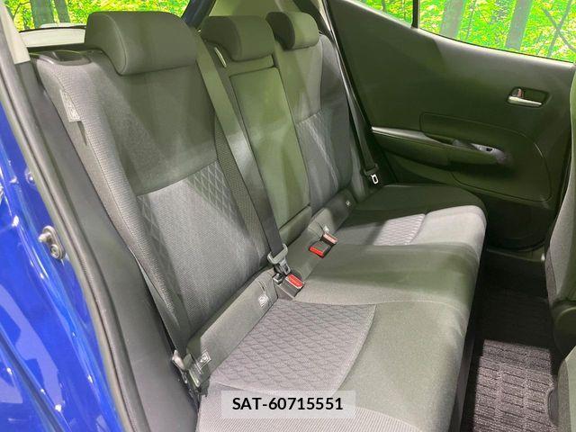 Toyota AQUA 2021-08 8334775-8