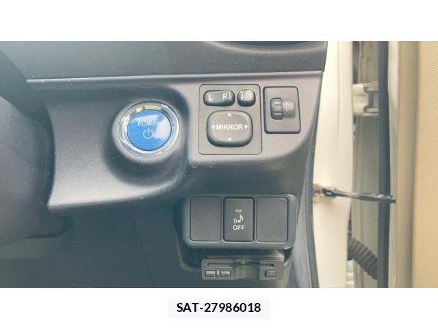 Toyota AQUA 2012-06 8334848-12