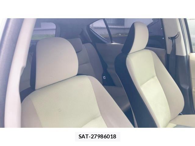 Toyota AQUA 2012-06 8334848-15