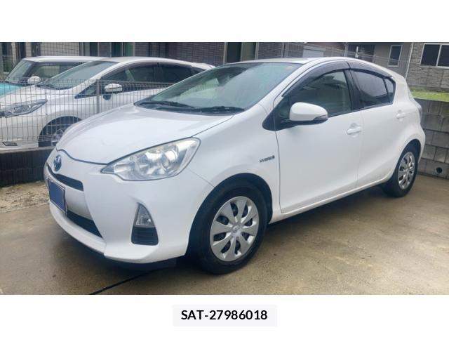 Toyota AQUA 2012-06 8334848-2