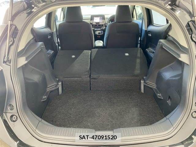 Toyota AQUA 2024-06 8334782-12