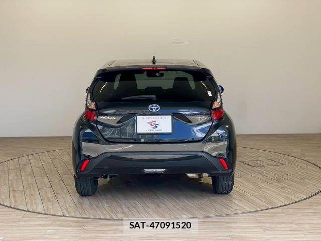 Toyota AQUA 2024-06 8334782-14