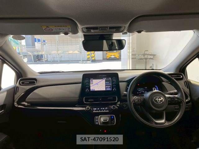 Toyota AQUA 2024-06 8334782-2