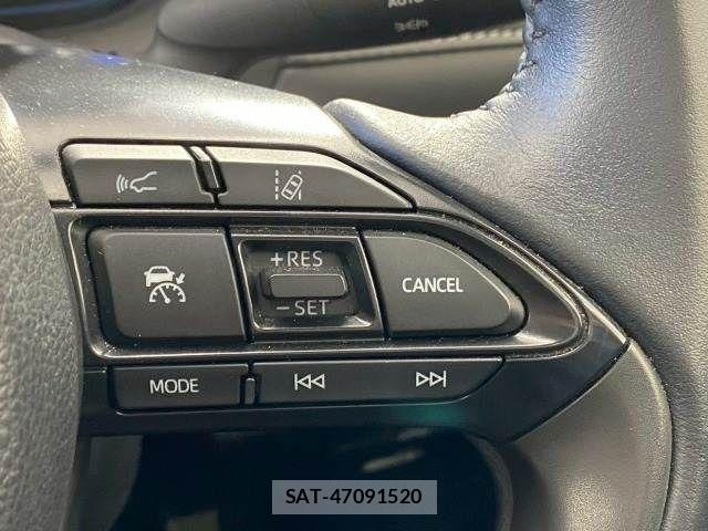 Toyota AQUA 2024-06 8334782-4