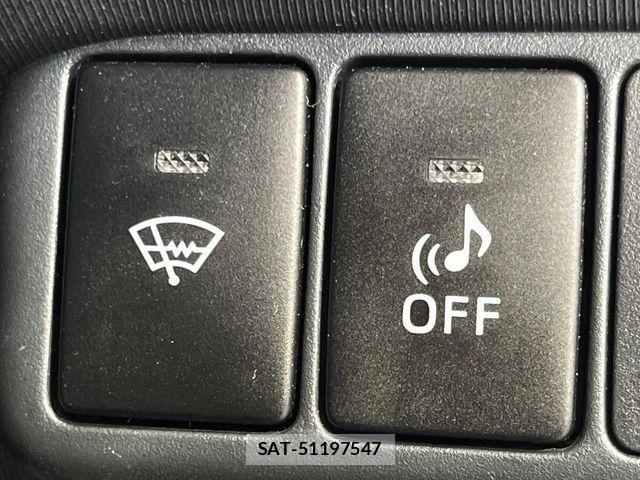 Toyota AQUA 2013-12 8334824-3