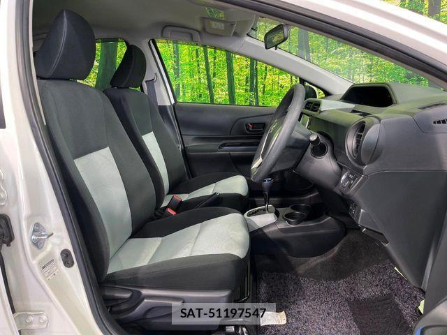 Toyota AQUA 2013-12 8334824-7