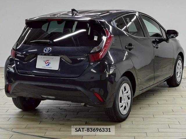 Toyota AQUA 2024-06 8334783-18