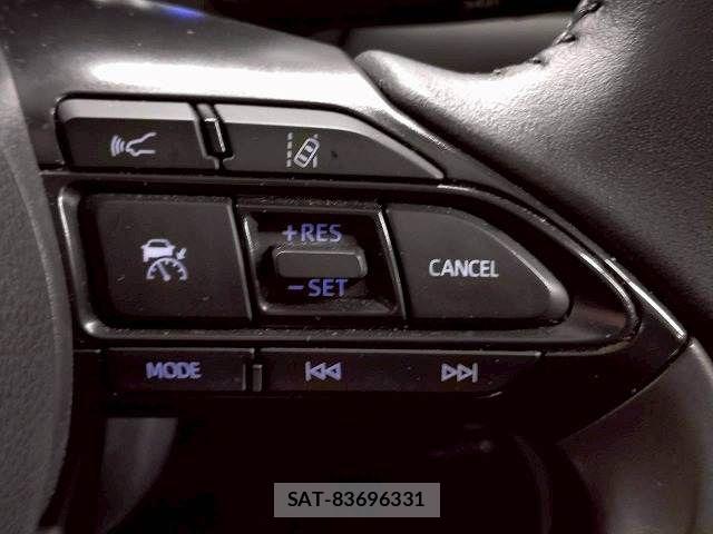 Toyota AQUA 2024-06 8334783-6