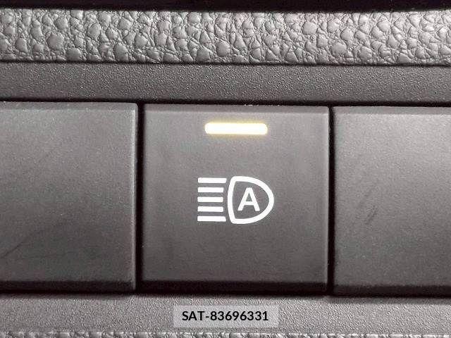 Toyota AQUA 2024-06 8334783-8