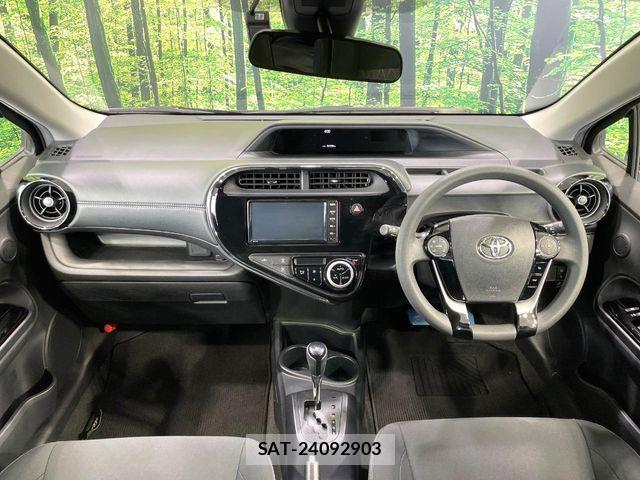 Toyota AQUA 2019-09 8334795-1