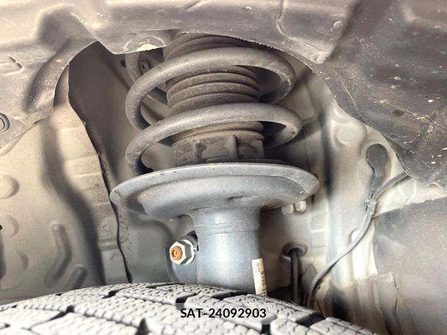 Toyota AQUA 2019-09 8334795-19