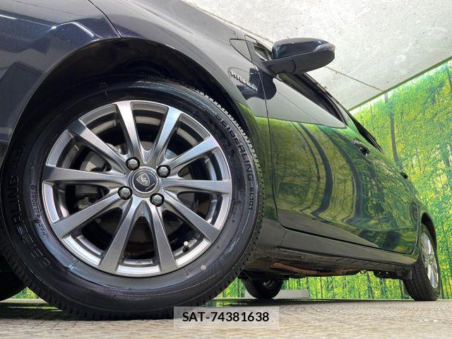 Toyota AQUA 2013-01 8334840-12