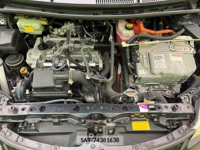 Toyota AQUA 2013-01 8334840-17
