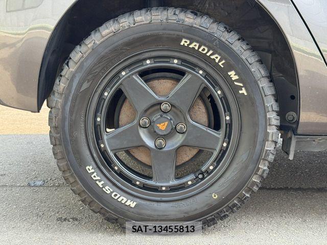 Toyota AQUA 2013-06 8334838-11