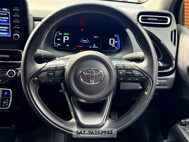 Toyota AQUA 2024-06 8334781-12