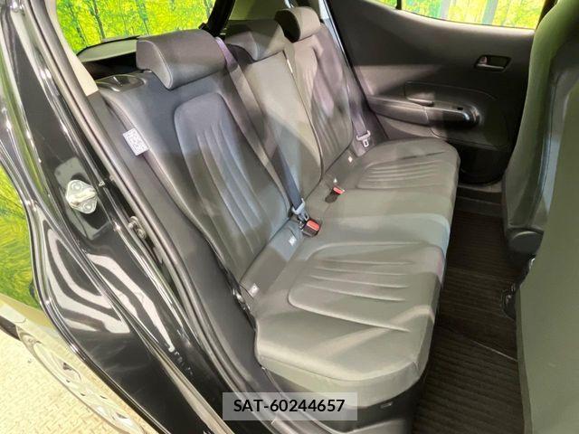 Toyota AQUA 2021-08 8334780-9
