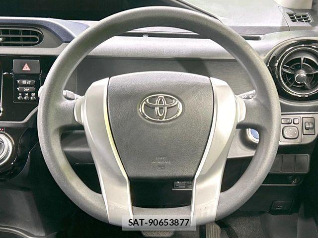 Toyota AQUA 2016-05 8334822-10