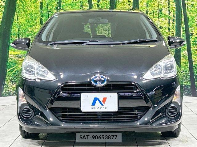 Toyota AQUA 2016-05 8334822-13
