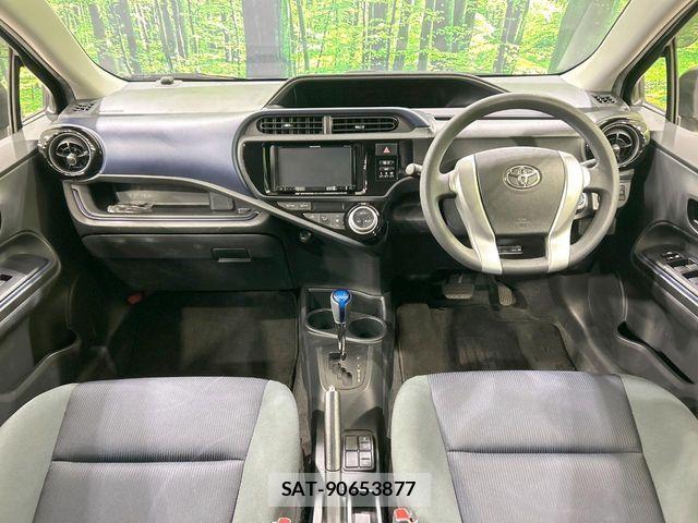 Toyota AQUA 2016-05 8334822-1