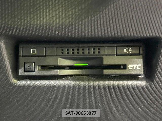 Toyota AQUA 2016-05 8334822-5