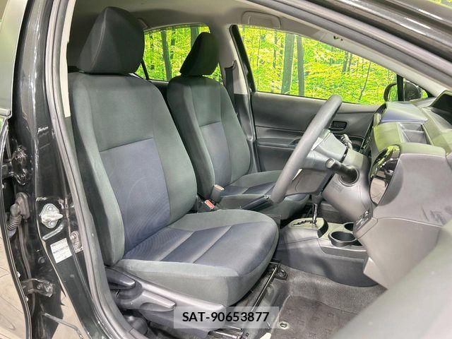 Toyota AQUA 2016-05 8334822-7