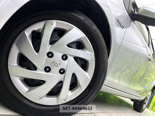 Toyota AQUA 2015-06 8334816-11