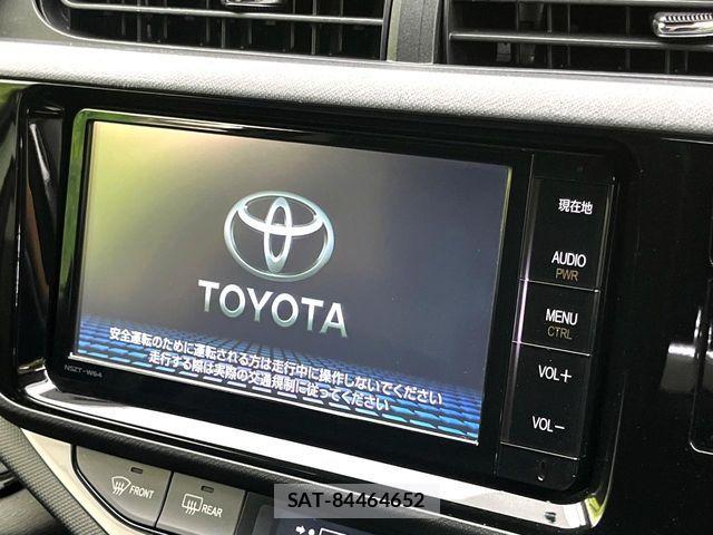 Toyota AQUA 2015-06 8334816-2
