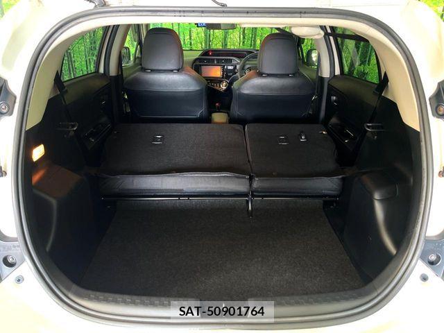 Toyota AQUA 2016-05 8334825-10