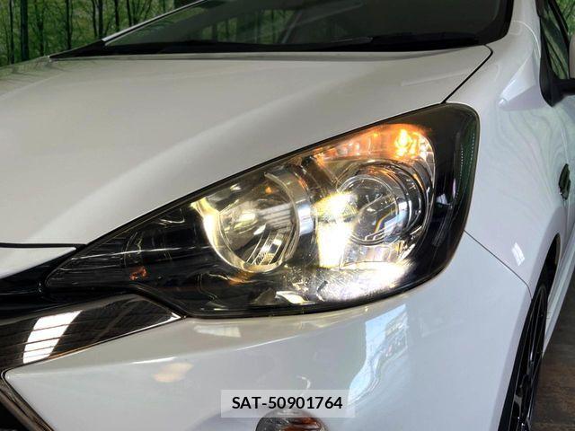 Toyota AQUA 2016-05 8334825-12