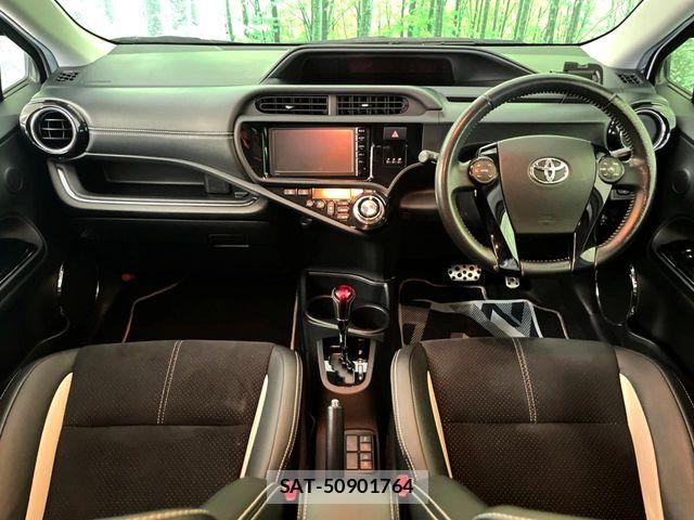 Toyota AQUA 2016-05 8334825-1