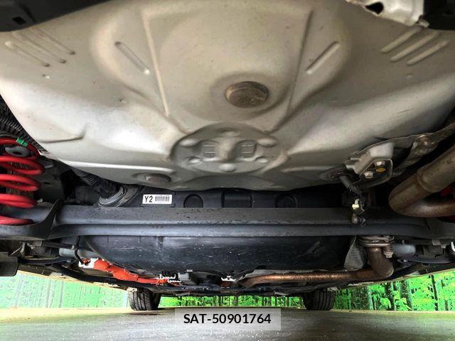 Toyota AQUA 2016-05 8334825-19