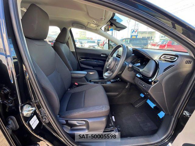 Toyota AQUA 2024-06 8334776-7